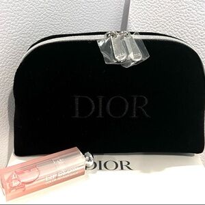 🆕Dior bundle Addict Lip Glow Actual size 
with Dior Black velvet Pouch